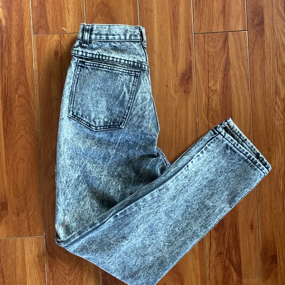 Vintage Acid Wash High Rise Denim Jeans - Picture 4 of 8